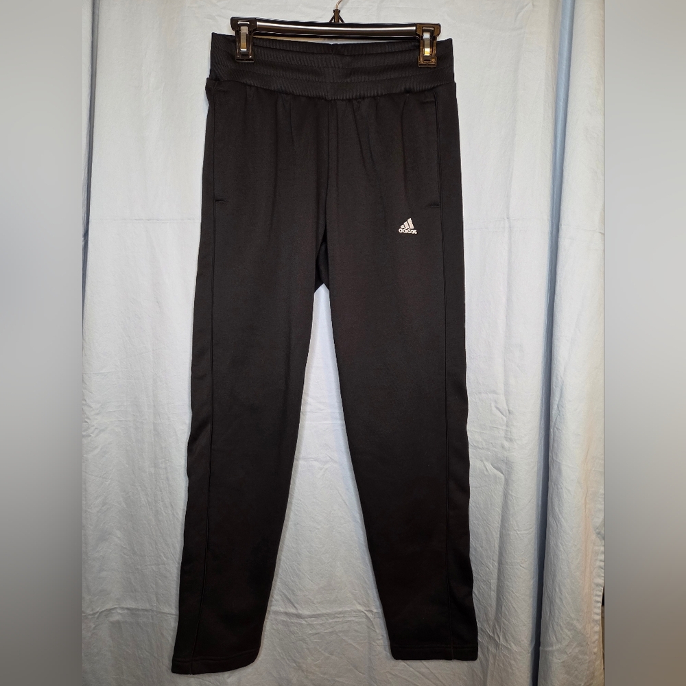 G245. Adidas Relaxed Fit Fleece Tapered-Leg Pant in Black  - Size S